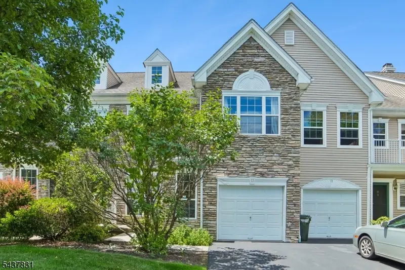 13 Battalion Dr, The Hills, NJ 07920 - #2