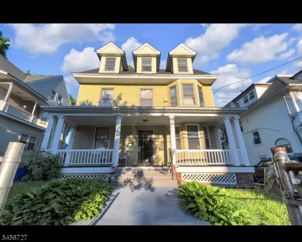884 S 15th St, Newark City, NJ 07108