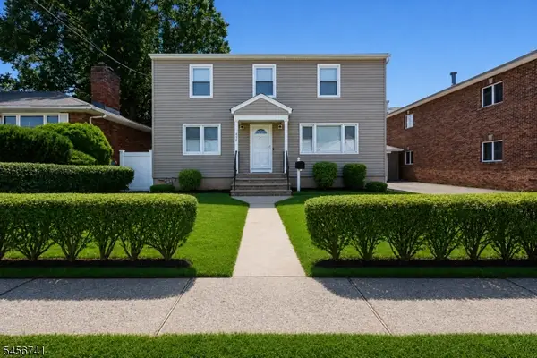 418 President St, Saddle Brook Twp., NJ 07663