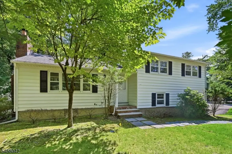 472 Cedar Hill Ave, Wyckoff, NJ 07481 - #2
