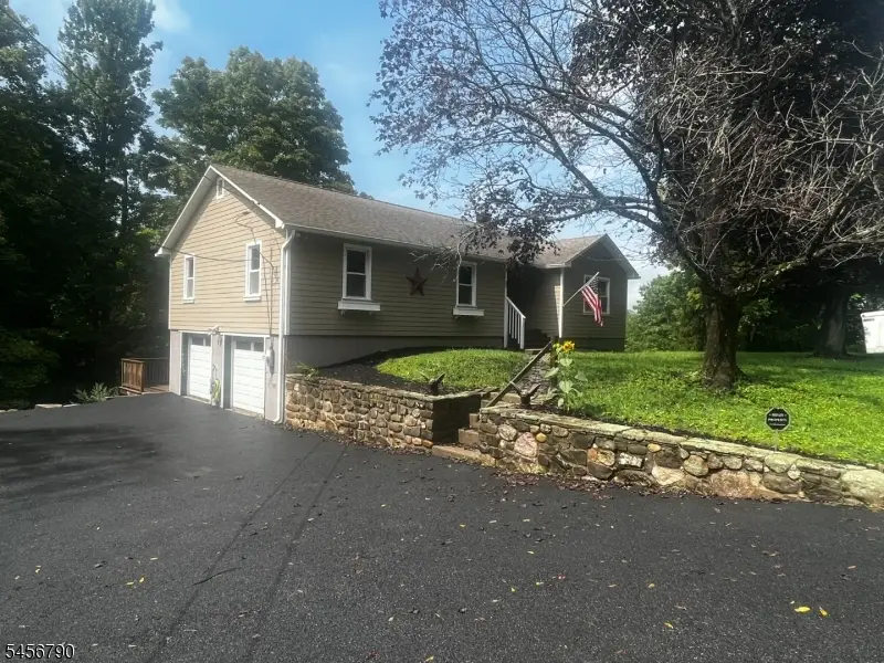 37 Central School Rd, Wantage, NJ 07461 - #2