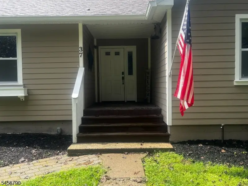 37 Central School Rd, Wantage, NJ 07461 - #3