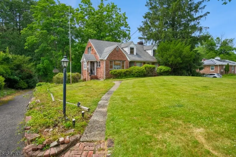 321 Saint Cloud Ave, West Orange, NJ 07052 - #2