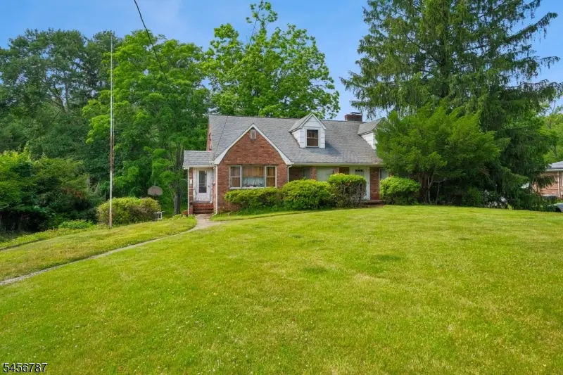 321 Saint Cloud Ave, West Orange, NJ 07052 - #3