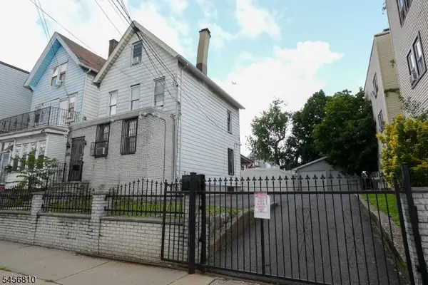 55 Winthrop St, Newark City, NJ 07104