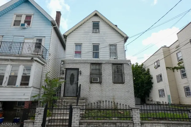 55 Winthrop St, Newark, NJ 07104 - #2