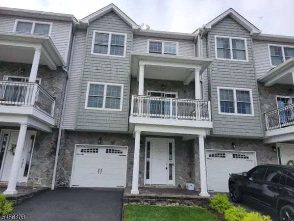 65 Halina Ln, Butler Boro, NJ 07470