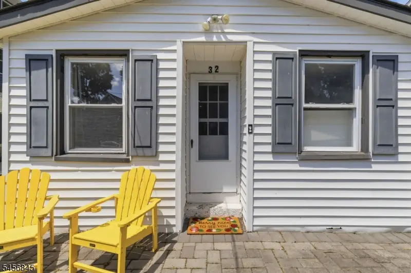 32 Schwarz Blvd, Lake Hopatcong, NJ 07849 - #3