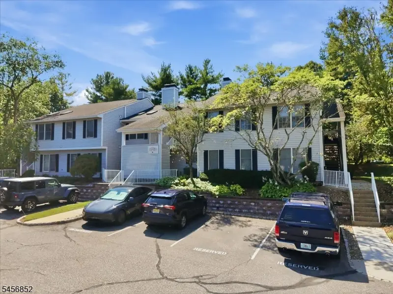 410 Ferncrest Ct, Readington, NJ 08887 - #2