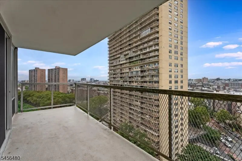 6050 Blvd E #15G, West New York, NJ 07093 - #2