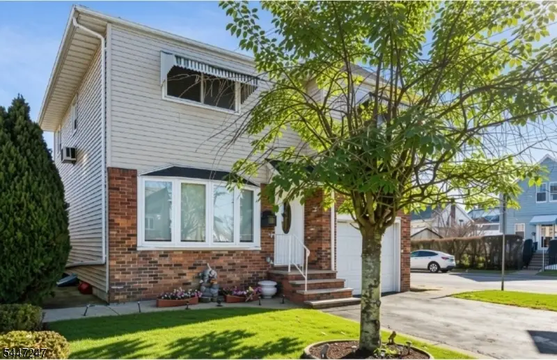 719 W Blancke St, Linden, NJ 07036 - #2