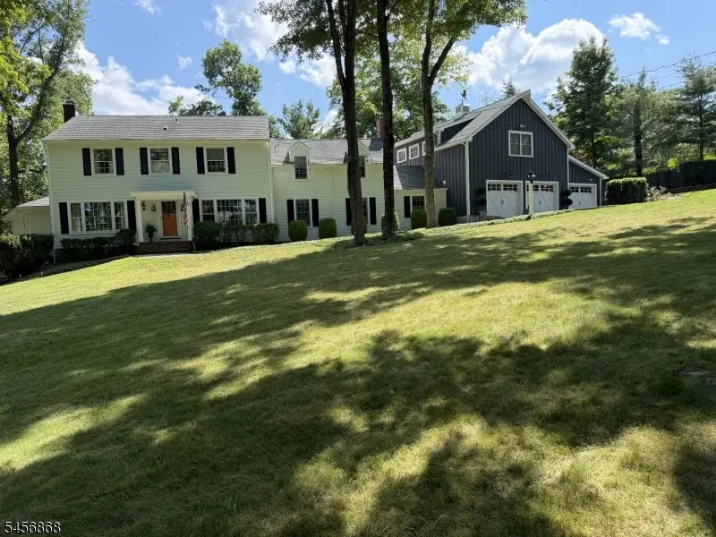 120 Riverwood Ave, Bedminster, NJ 07921 - #1