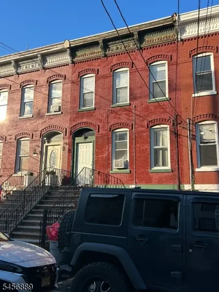 184 Van Horne St, Jersey City, NJ 07304 - #1