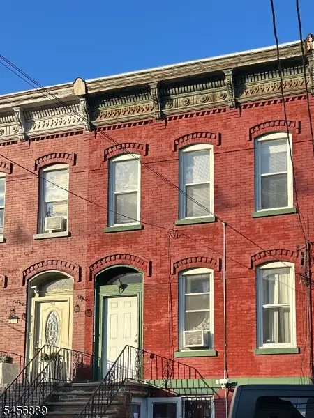 184 Van Horne St, Jersey City, NJ 07304 - #2