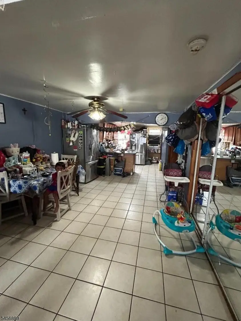 184 Van Horne St, Jersey City, NJ 07304 - #3
