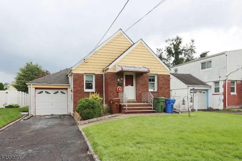2623 N Wood Ave, Linden, NJ 07036 - #1