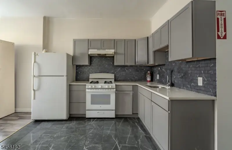 324A 14th Ave, Newark, NJ 07103 - #2