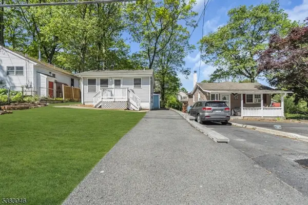 406 Brooklyn Mountain Rd, Hopatcong Boro, NJ 07843