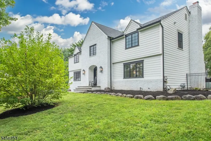 6 Lauri Dr, Florham Park, NJ 07932 - #3