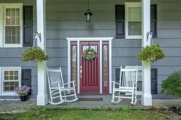 81 Academy St, Califon Boro, NJ 07830