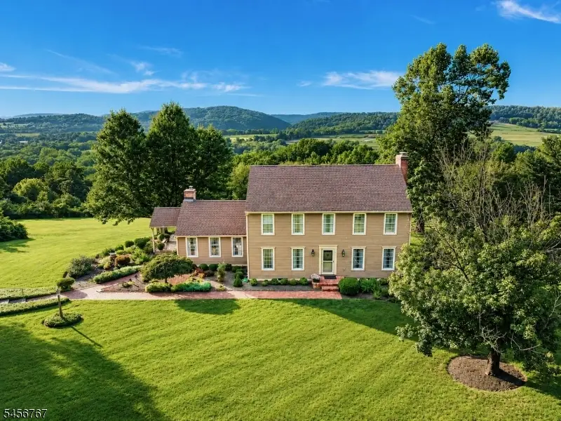 90 Old Farm Rd, Holland, NJ 08848 - #1