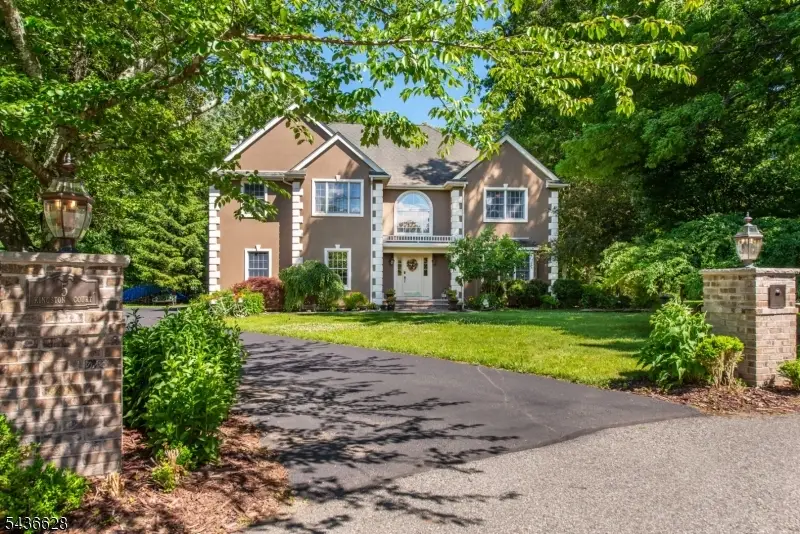 5 Kingston Ct, Oak Ridge, NJ 07438 - #2