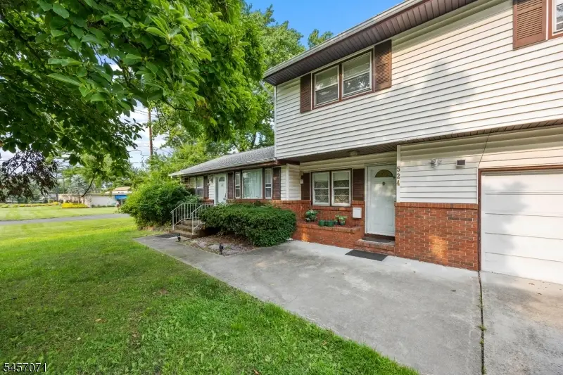 524 Lloyd Rd, Strathmore, NJ 07747 - #2