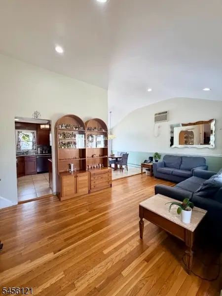 29 Capp St, Carteret, NJ 07008 - #3