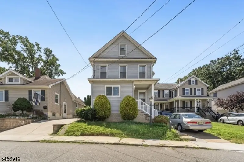26 Dane St, Sayreville, NJ 08872 - #2