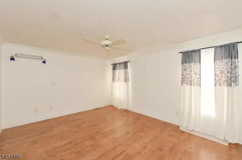 215 Stratford Dr, Nutley, NJ 07110 - #3