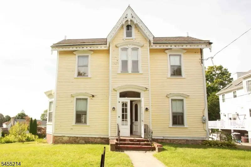 8 High St, Stanhope, NJ 07874 - #1