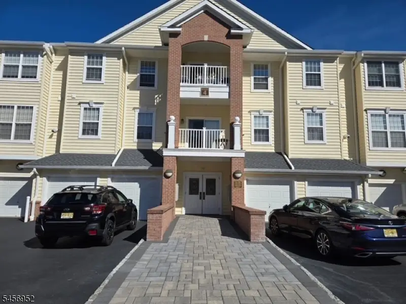 2101 Avery Ct #2101, Franklin, NJ 08873 - #1