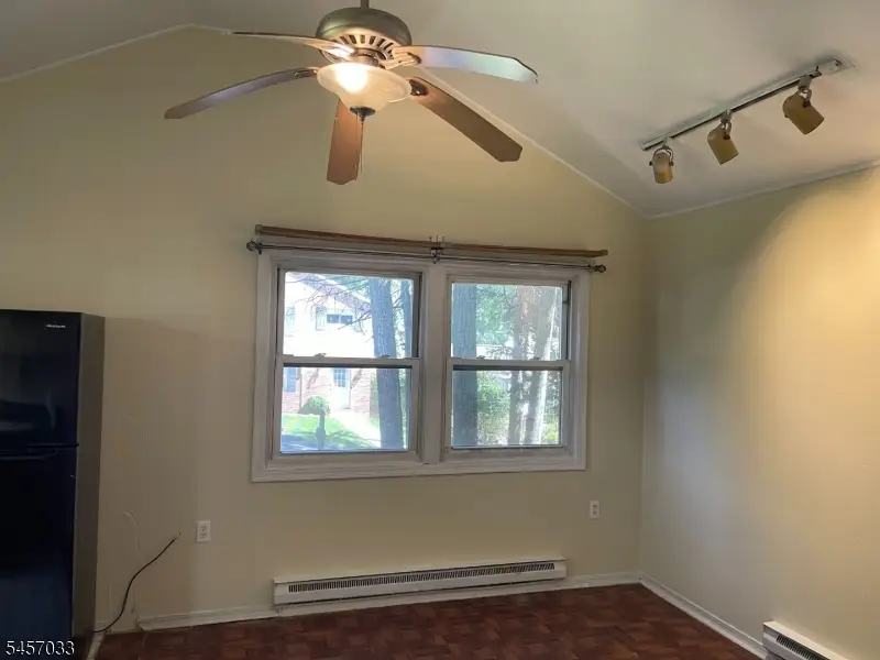 28 Harvard Trl, Hopatcong, NJ 07843 - #2