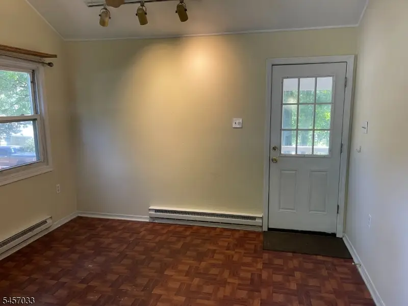 28 Harvard Trl, Hopatcong, NJ 07843 - #3