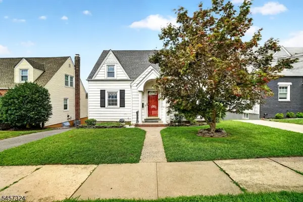 7 Bond Pl, North Arlington Boro, NJ 07031