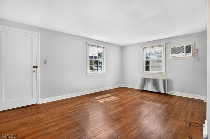 7 Bond Pl, North Arlington, NJ 07031 - #3