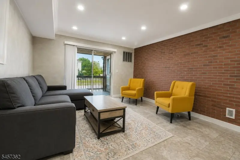 58 S 2nd St #2A, Elizabethport, NJ 07206 - #3