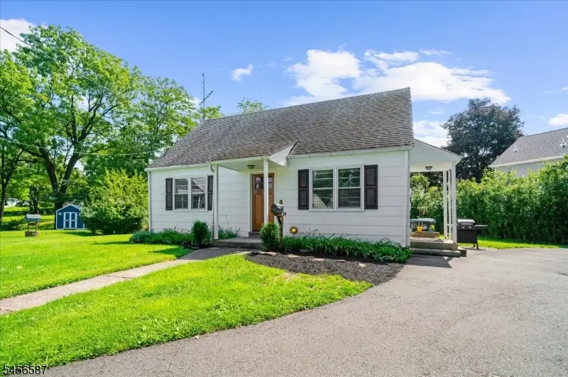 16 Abbott Ct, Flemington, NJ 08822 - #2