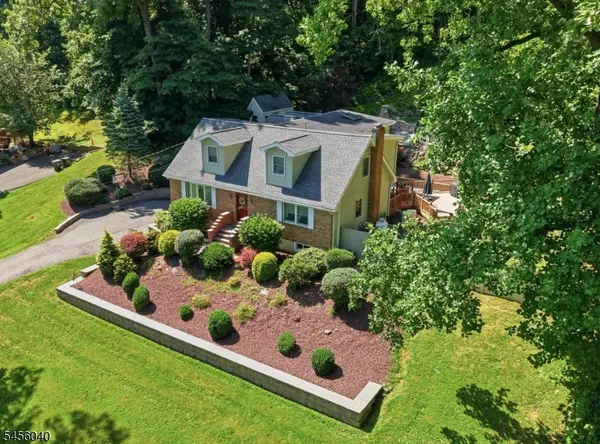70 Old Mountain Rd, Clinton Twp., NJ 08833