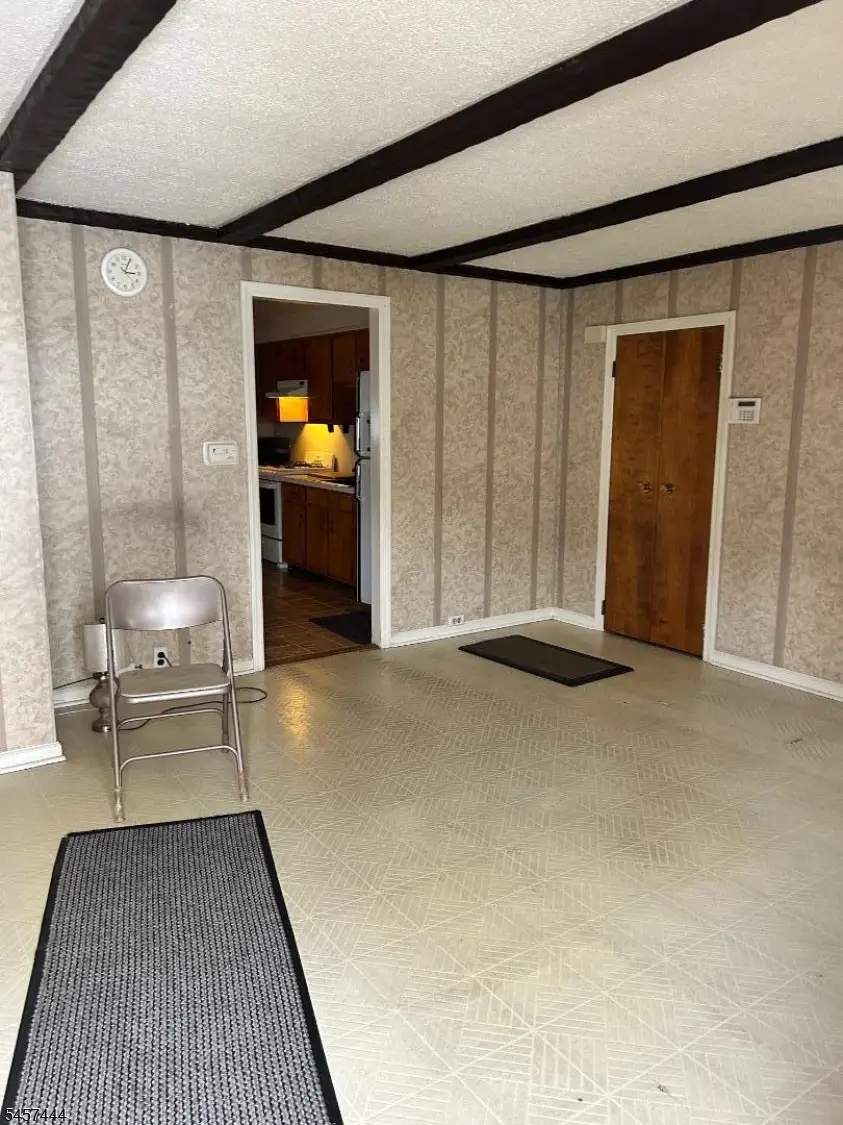 63 1/2 Garrison St, Newark, NJ 07105 - #2