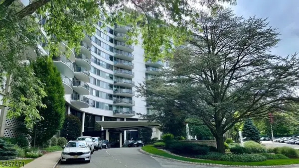 1 Claridge Dr Unit 1000 #1000, Verona Twp., NJ 07044