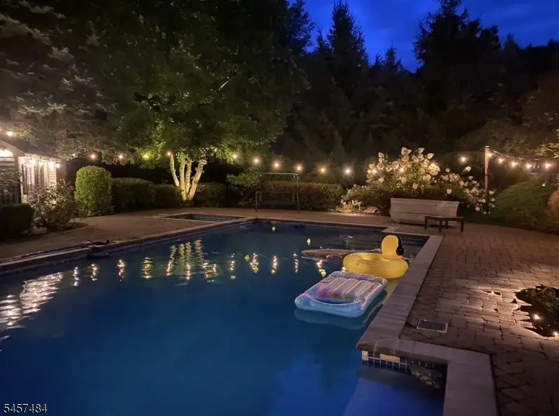 17 Spring Lake Dr, Chester, NJ 07931 - #2