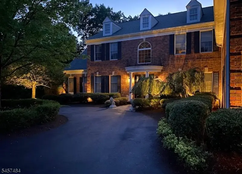 17 Spring Lake Dr, Chester, NJ 07931 - #3