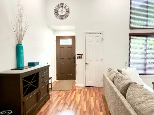 13230 Dell Pl #230, Stanhope Boro, NJ 07874