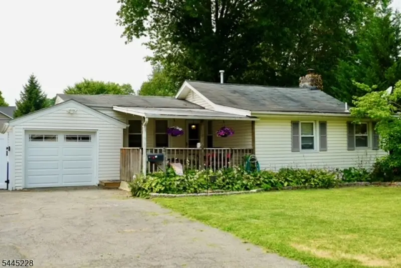 19 Seminole Ave, Lake Hiawatha, NJ 07034 - #2