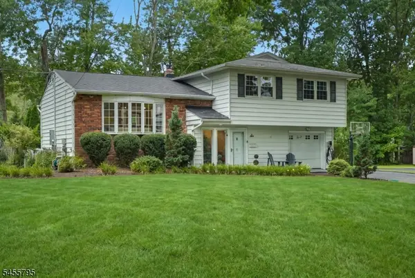 6 Gordon Pl, New Providence Boro, NJ 07974