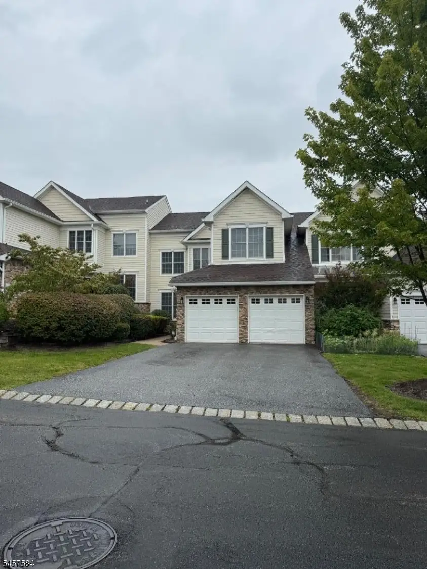 86 Briar Ct, Hardyston, NJ 07419 - #1