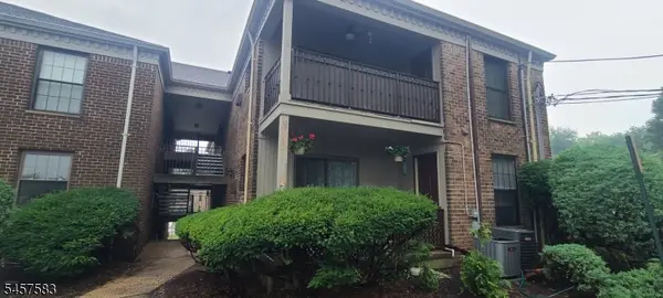 323 Gill Ln, Woodbridge Twp., NJ 08830