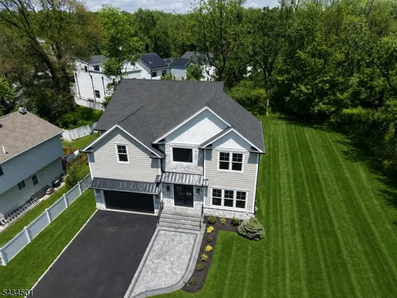 60 W Hobart Gap Rd, Livingston, NJ 07039 - #3