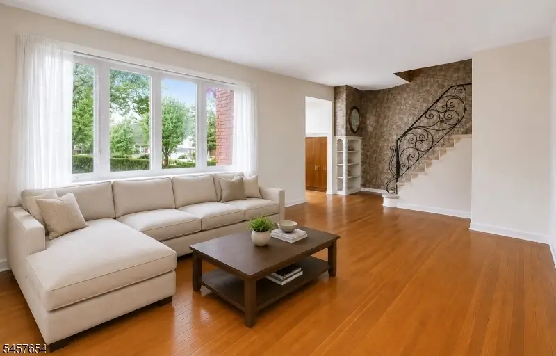 105 Arnot Pl, Paramus, NJ 07652 - #2